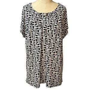 Adrienne Vittadini Geometric Print Blouse Womens Large Black White Stretch NWT
